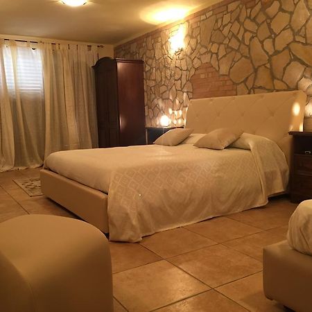 B&B La Collina Felice 펠라로 외부 사진