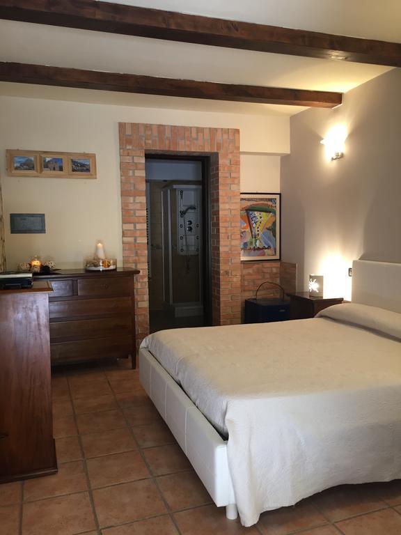 B&B La Collina Felice 펠라로 외부 사진
