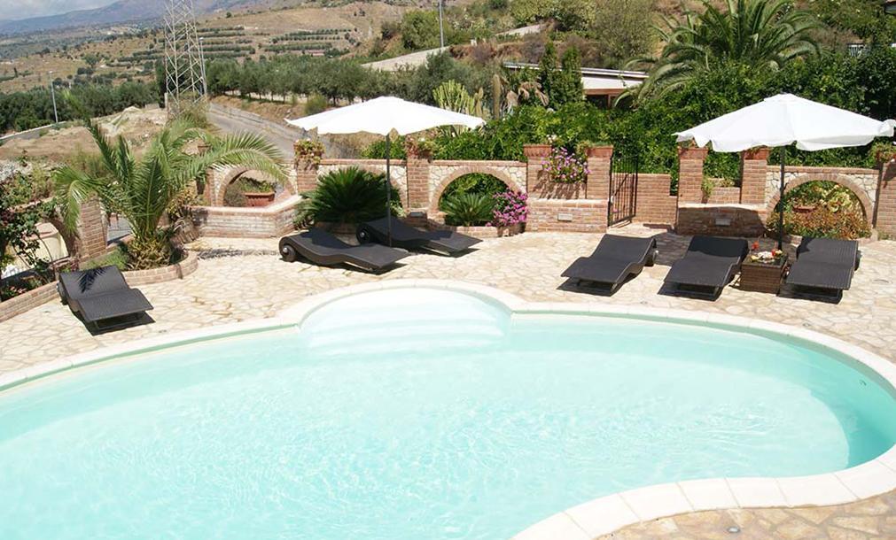 B&B La Collina Felice 펠라로 외부 사진